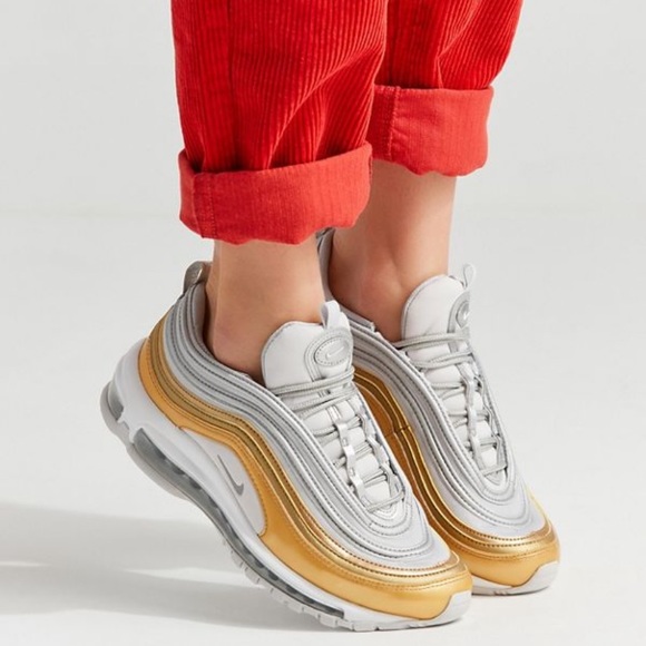 Nike Shoes - Nike air max 97 se sneakers